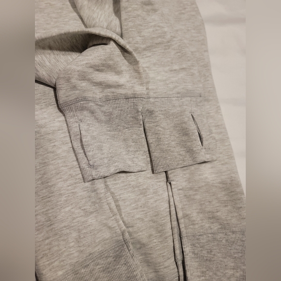 90 Degree by Reflex women sweatshirt with thumb hole| Silver/ Gray colour |NWT - Picture 8 of 9
